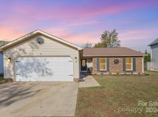 4206 Coopersdale Rd, Charlotte, NC 28273