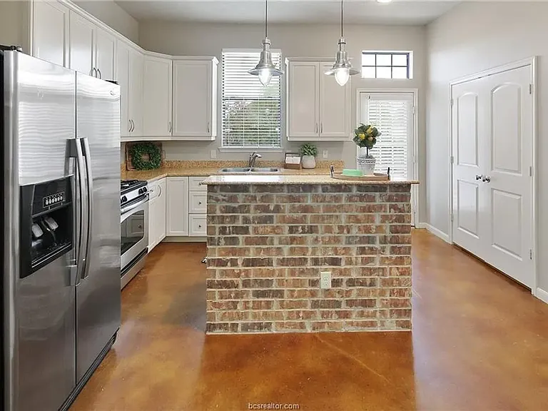 4289 Hollow Stone Dr — Photo 24