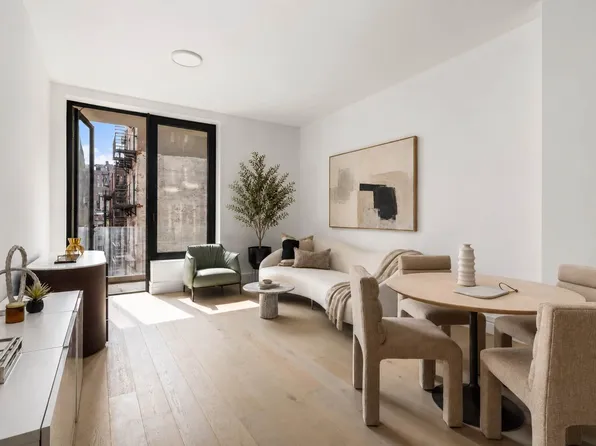165 Lexington Avenue image 1 of 11