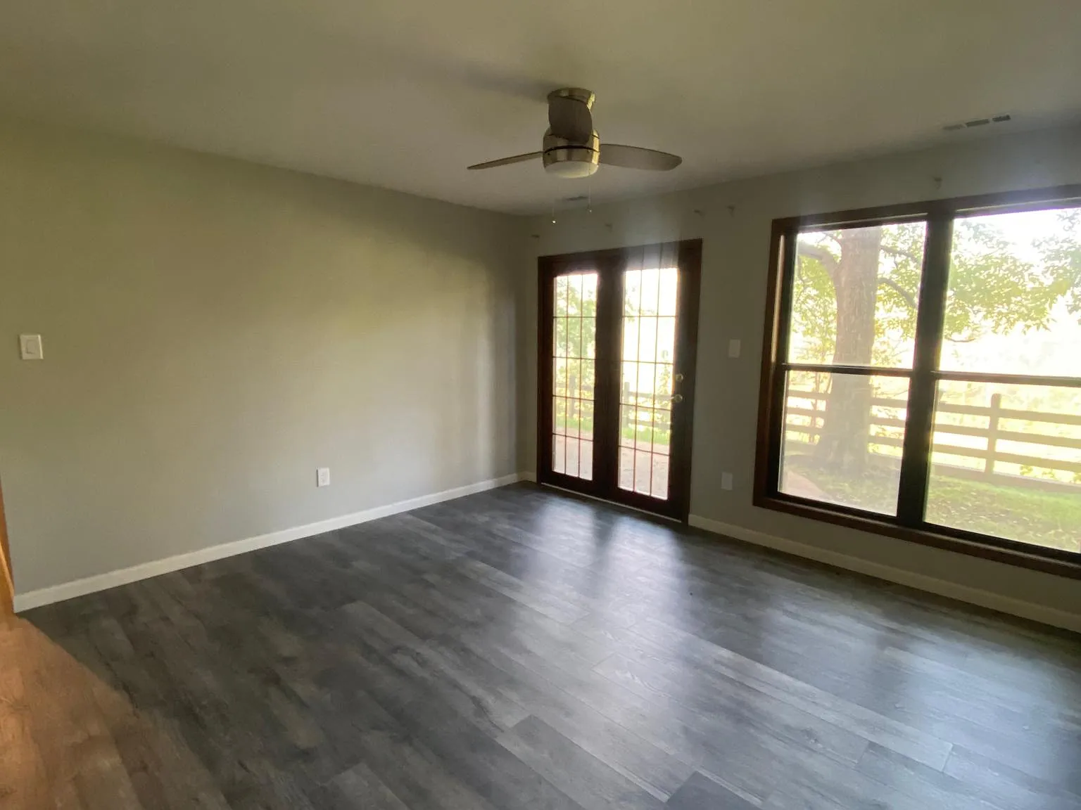 2 bed, 1067 sqft, $1,800 — Photo 2