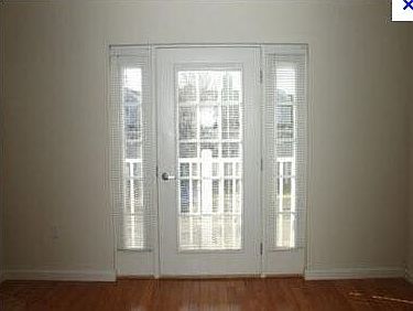5th image of 31 Greenridge Ave APT 2B