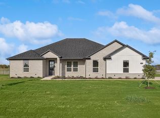 8536 Kassandra Dr, Sanger, TX 76266