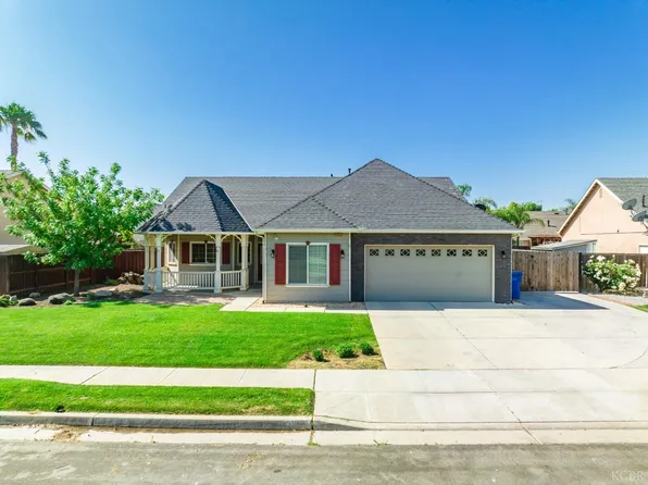 1091 Prosperity Dr, Lemoore, CA 93245