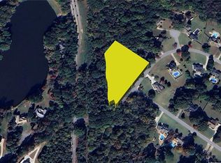 1 Crescent Dr, Newnan, GA 30265