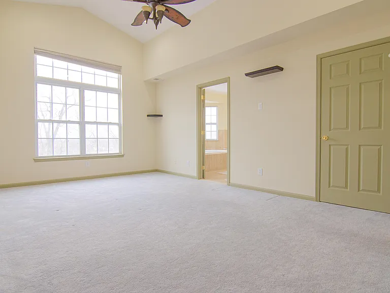 3027 King Ct — Photo 7