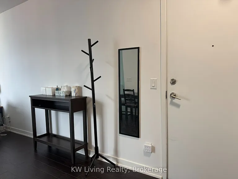 210 Simcoe St #2009 — Photo 25