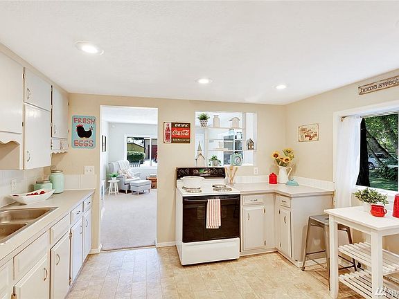 4th image of 38824 SE Beta St #S