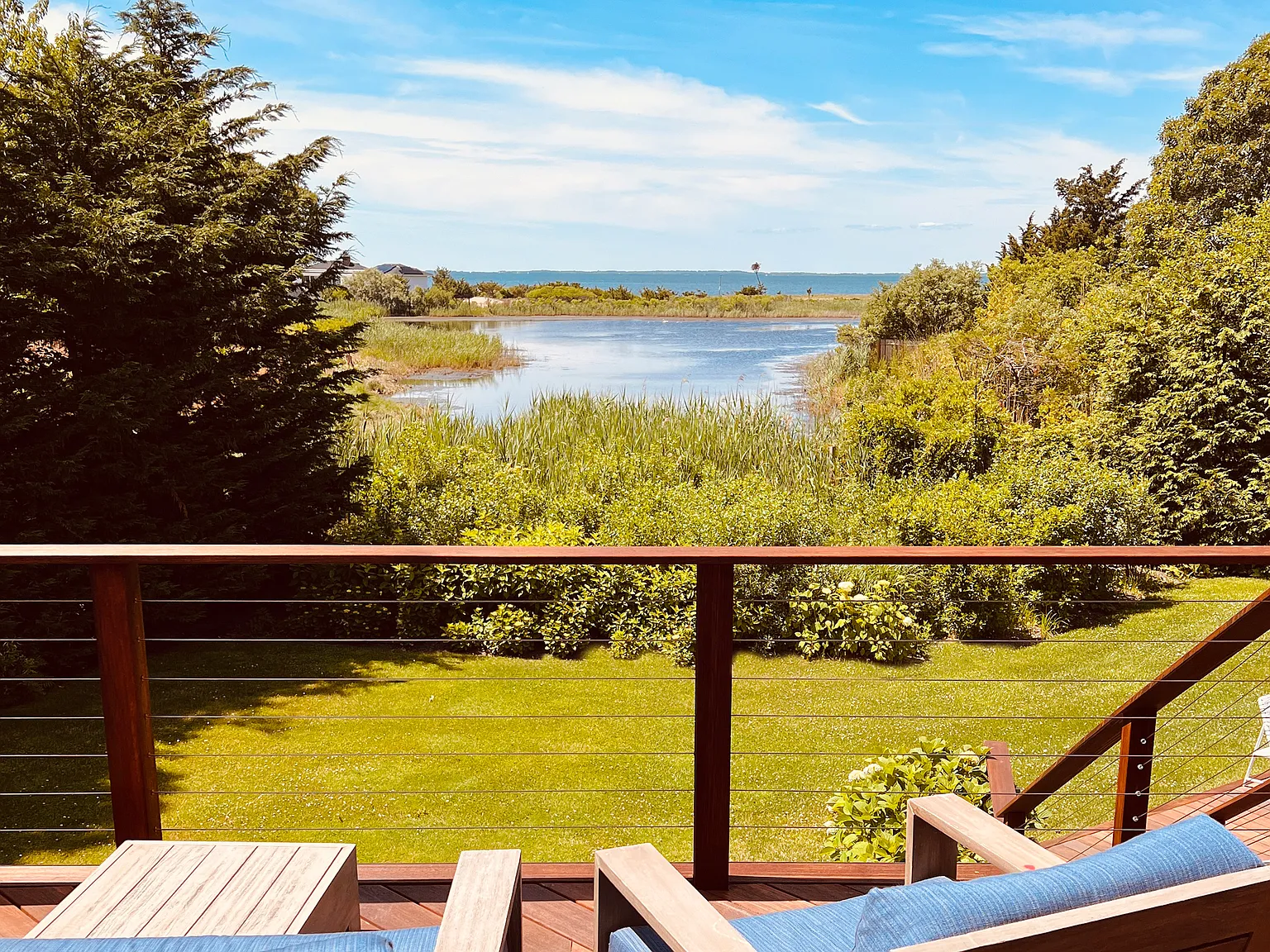 East Hampton Modern With Pool and Water Views — Photo 4