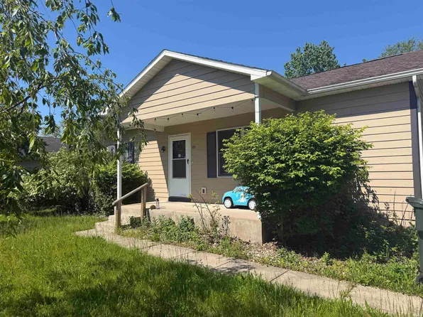 1849 N Meade St, South Bend, IN 46628