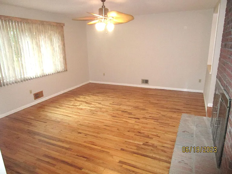 172 Bennetts Mills Rd — Photo 7