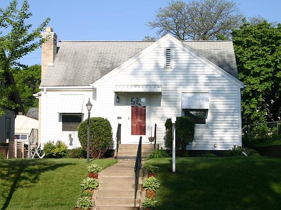 2nd image of 4716 Bloomington Ave