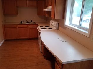 905 C St APT 2, Charleston, IL 61920