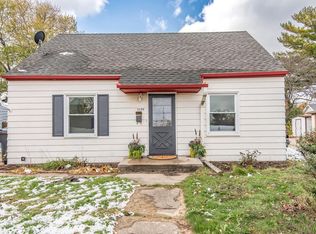 1044 Perkins Ave, Waukesha, WI 53186