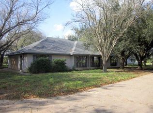 1207 N Cesar Chavez Rd, Edinburg, TX 78542