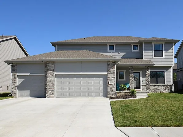 5016 Heartland Dr, Papillion, NE 68133