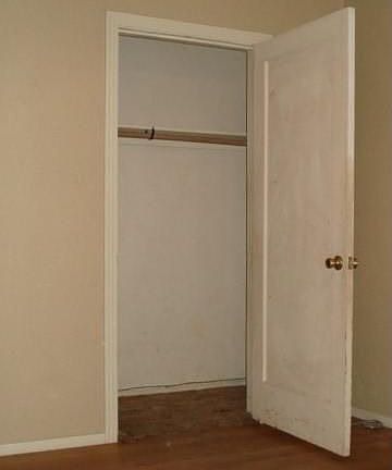 4th image of 2020 Hollister St
