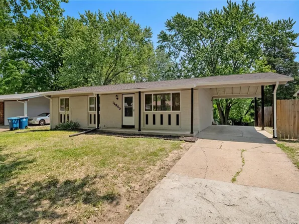 11940 San Andres Dr, Saint Louis, MO 63138
