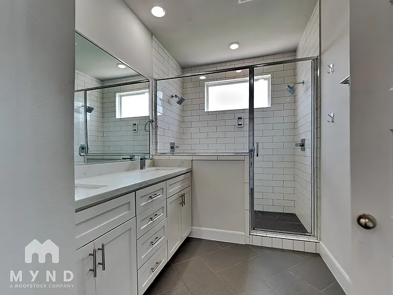 353 Eado Park Cir — Photo 10