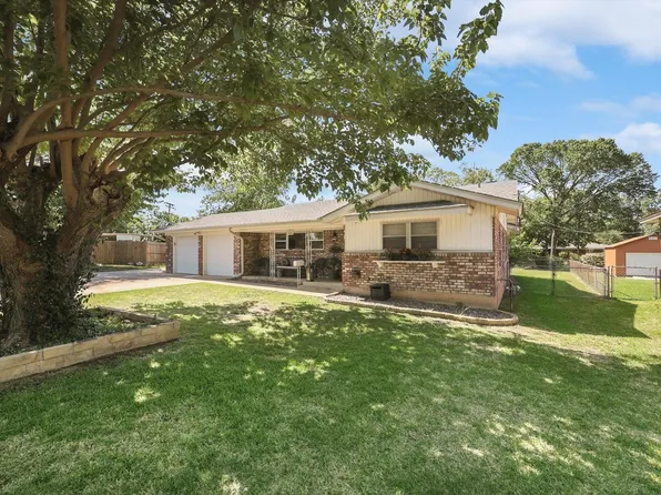 3565 Paramount St, North Richland Hills, TX 76117