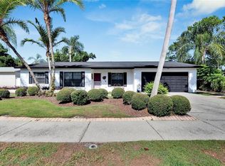 3707 Orangecrest St, Valrico, FL 33596