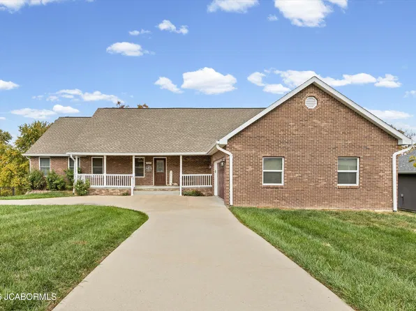 120 Lindenwood Pl, Holts Summit, MO 65043