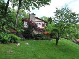 66 Berkeley Dr, Tenafly, NJ 07670