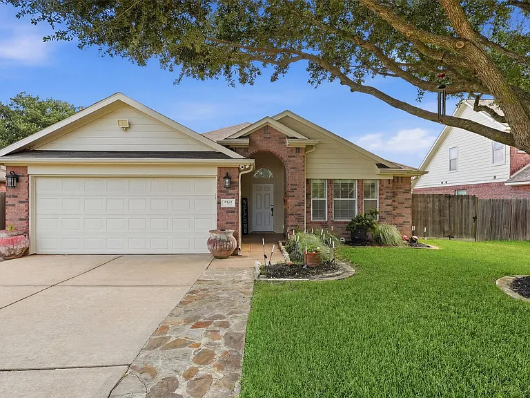 5362 Kyla Cir — Photo 1