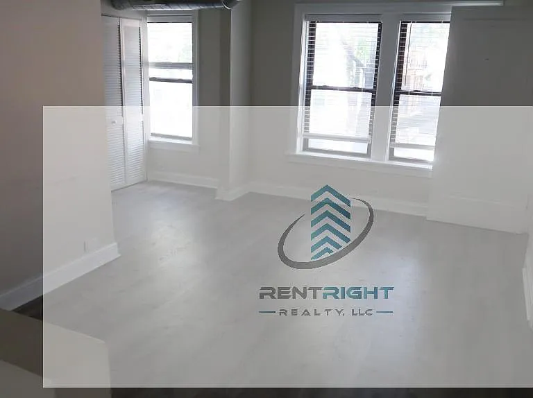 1249-55 W Henderson St #12511 — Photo 20