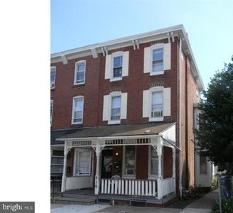 916 W Marshall St, Norristown, PA, 19401