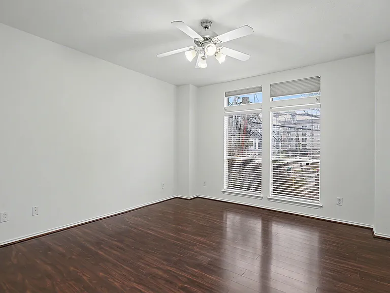 2416 Charleston St #A — Photo 14