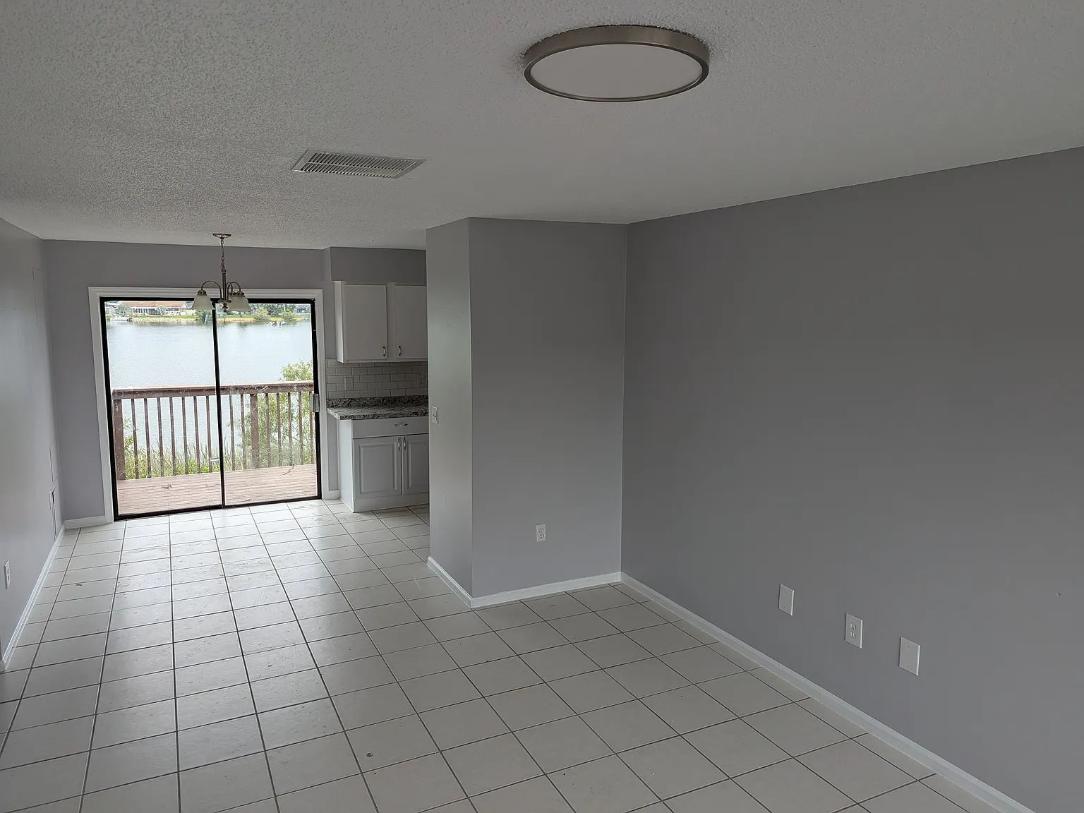 3 bed, 995 sqft, $1,450 — Photo 4