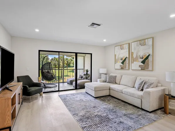 20 Southport Lane #D, Boynton Beach, FL 33436