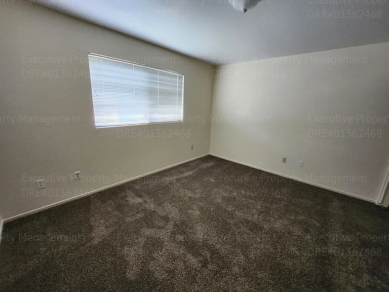 6302 Castleford St — Photo 11