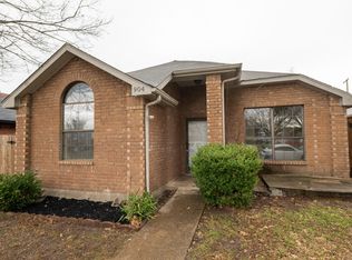 904 Ember Ln, Mesquite, TX 75149