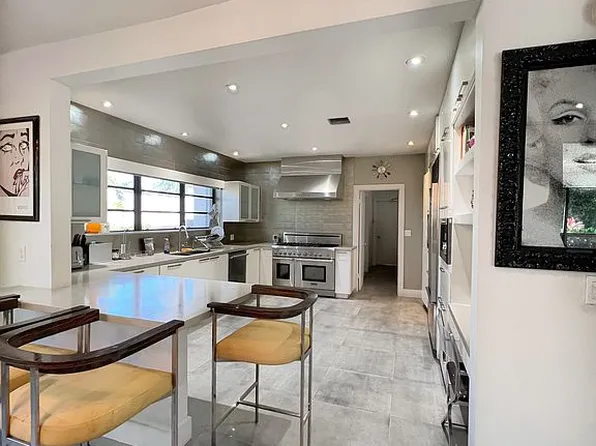 9250 Bay Dr, Surfside, FL 33154