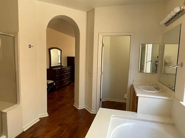 5005 Beach Wood Dr — Photo 13