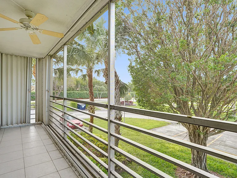 57 Dorset Dr #B — Photo 22