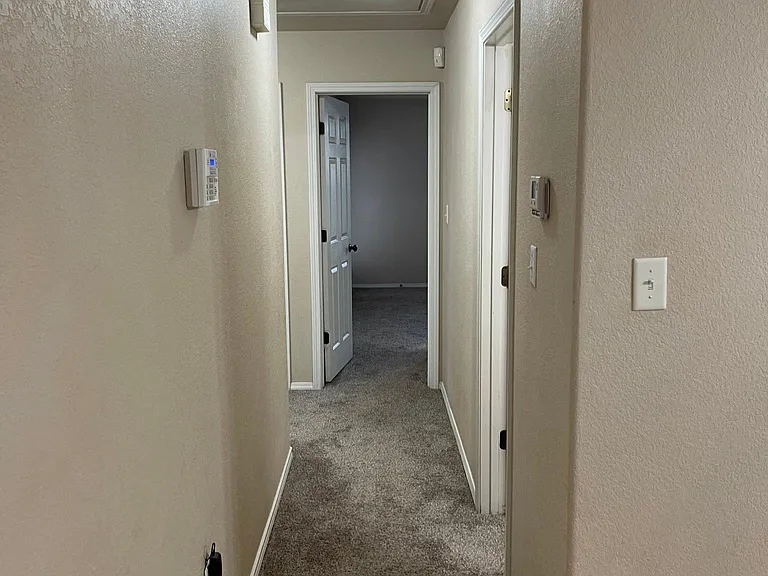 1515 Bradley Ct — Photo 10