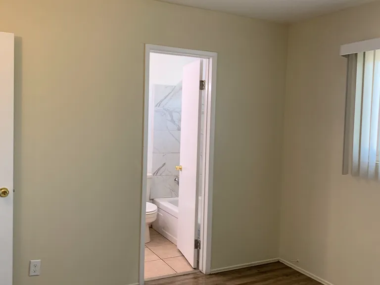 7041 Emerson Ave — Photo 2