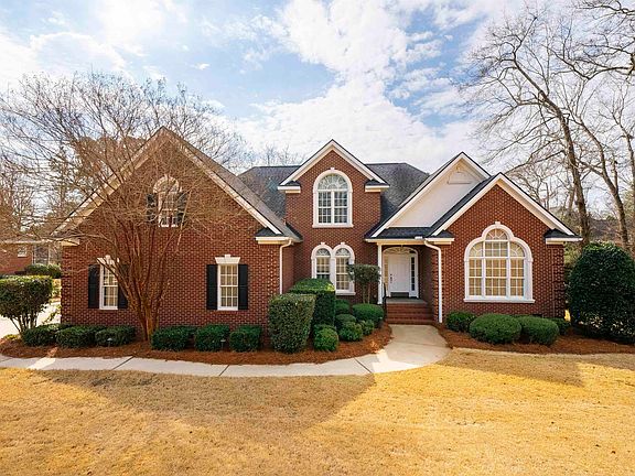 2nd image of 104 Inverness Dr