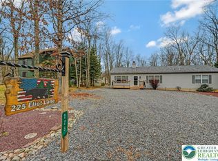 225 Eliot Ln, Albrightsville, PA 18210