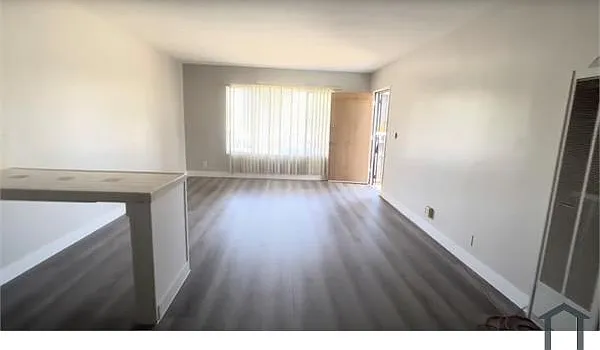 3851 Coco Ave #8 — Photo 2