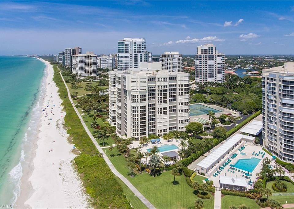 1st image of 4051 Gulf Shore Blvd N