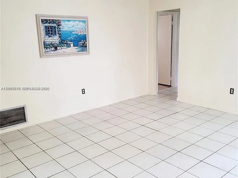 7590 NW 20th Ct — Photo 7