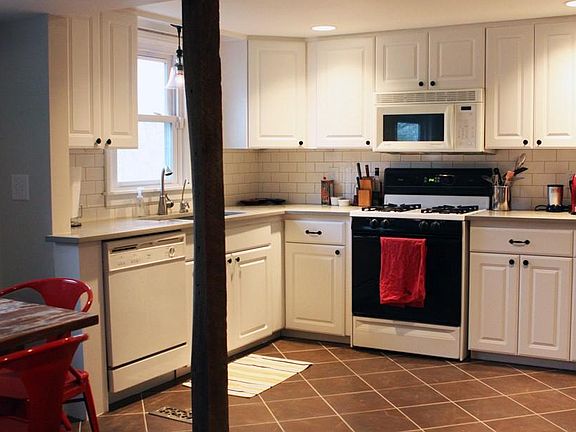 Updated kitchen. New fridge being delivered June 4.
