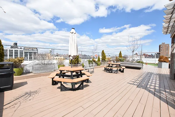 Rented by Clove Realty LLC | media 45