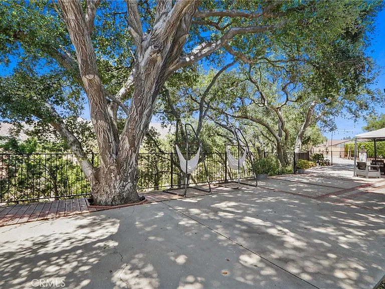 915 N Shaftesbury Ave — Photo 25