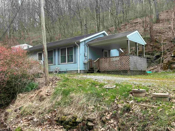 66 Arnold Hollow Rd, Weston, WV 26452