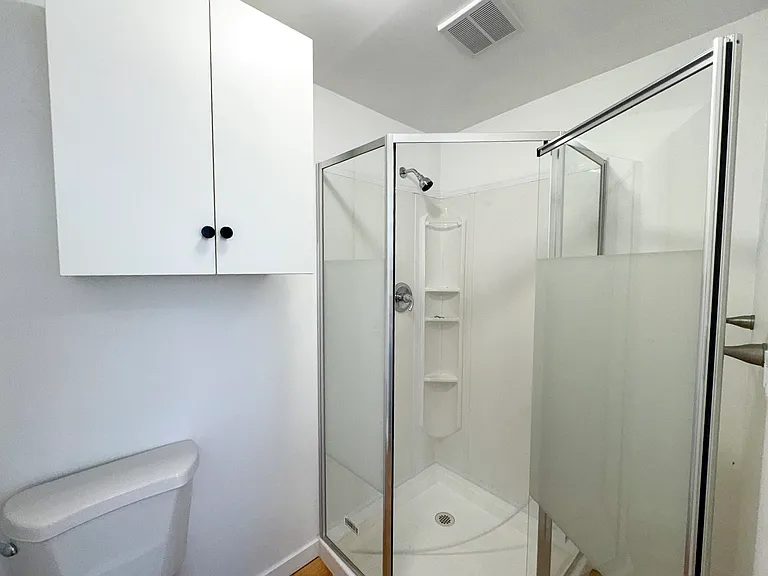 2506 Lucerne Ave #1/2 — Photo 11