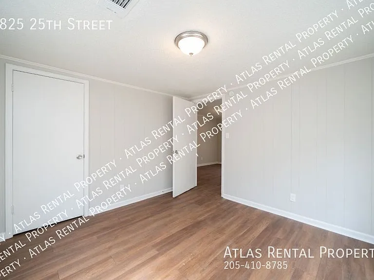 2825 25th St — Photo 9